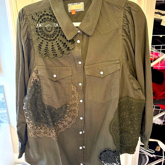 Pilcro Olive Green Lace-Accent Button-Up Shirt jacket pedlium w/ snap buttons - Picture 1 of 9